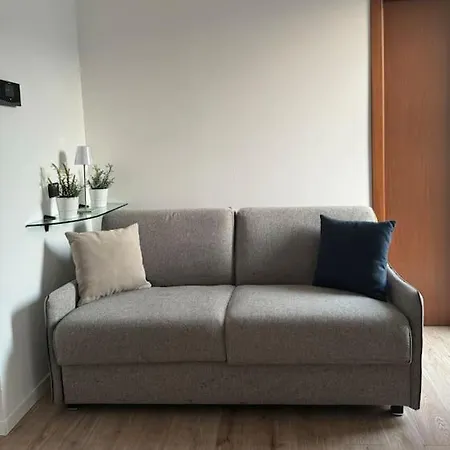 Apartment In Center Ca Del Pescatore View Lierna